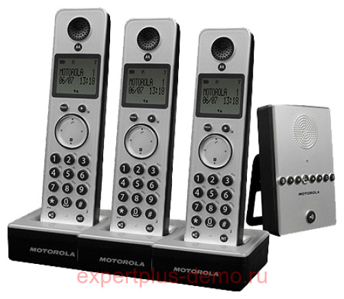Motorola D713